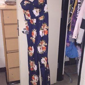 Spaghetti strap floral pant suit